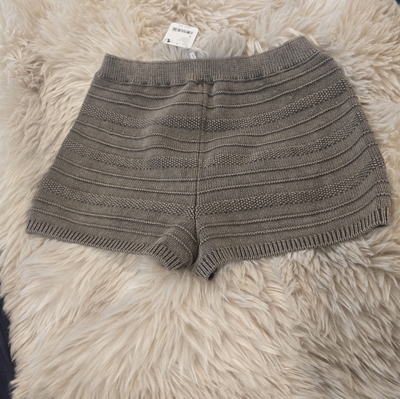 Free People Sz Med Marlo Swit Sweater Shorts - Picture 2 of 4